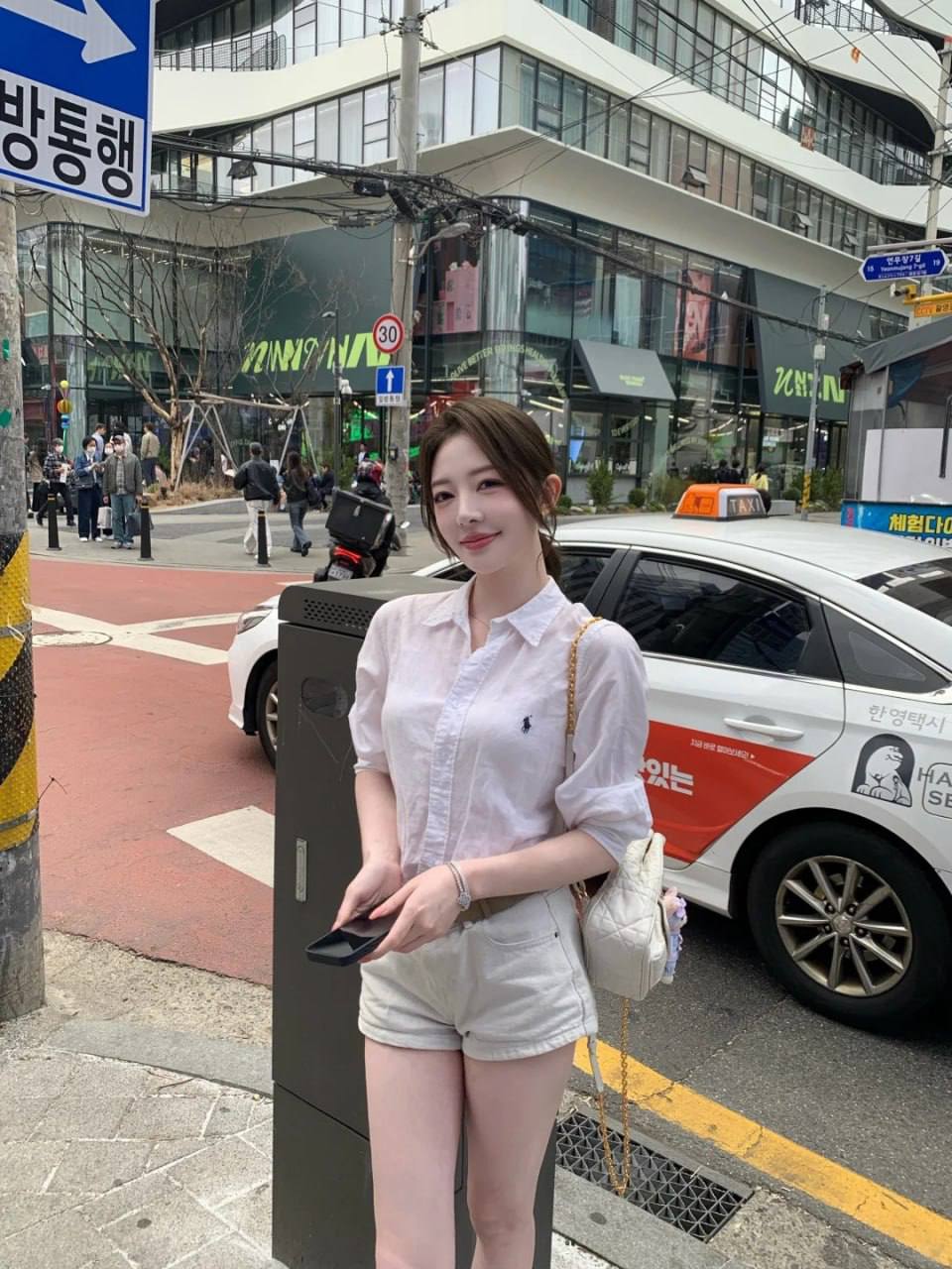강예빈